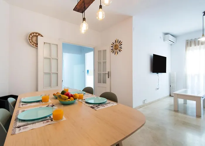The 1St Corner Central Apartments